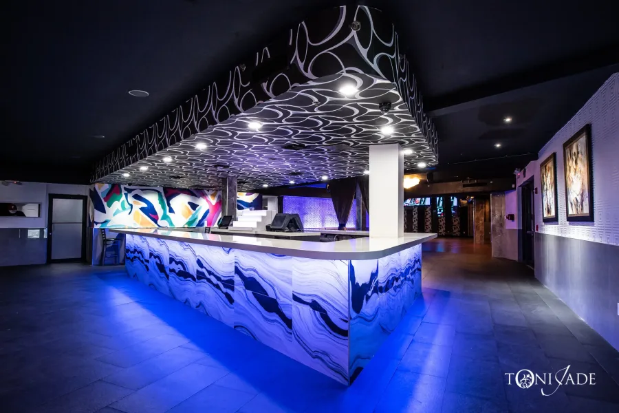 Dungeon & Lounge